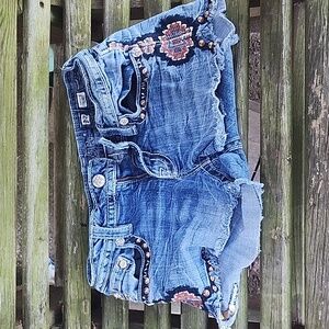 Miss Me shorts size 27